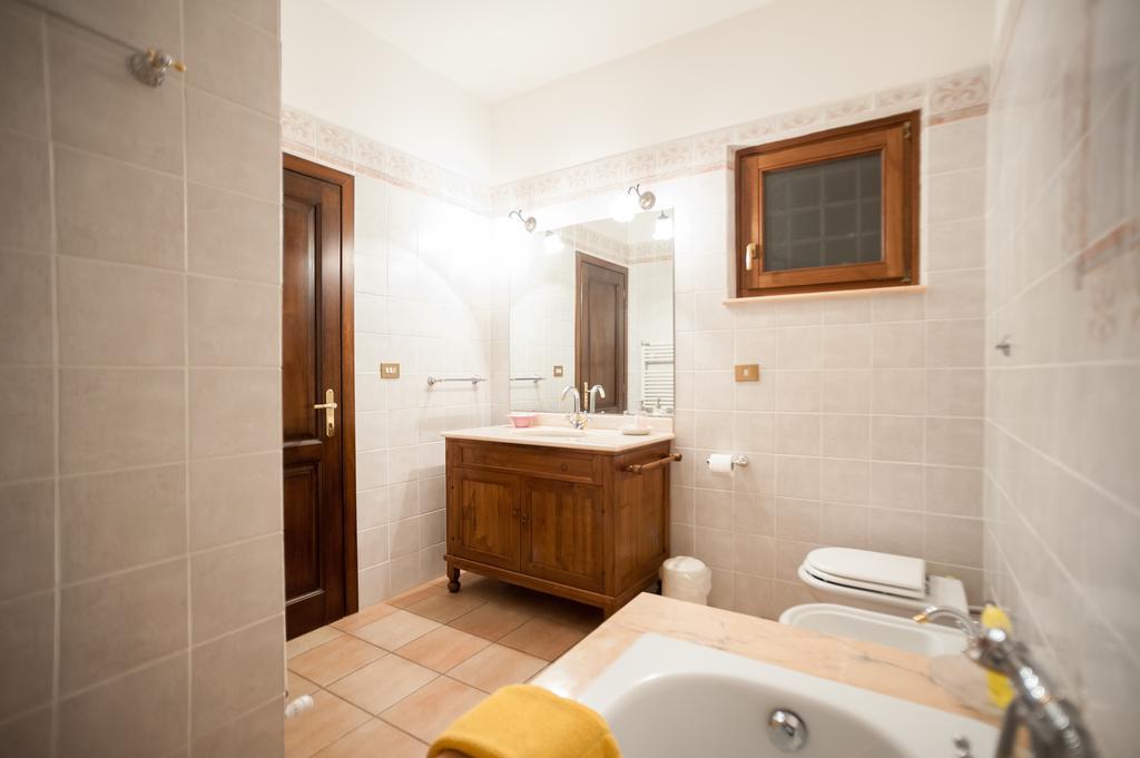 La Villa Di Lucia Viterbo Ruang foto