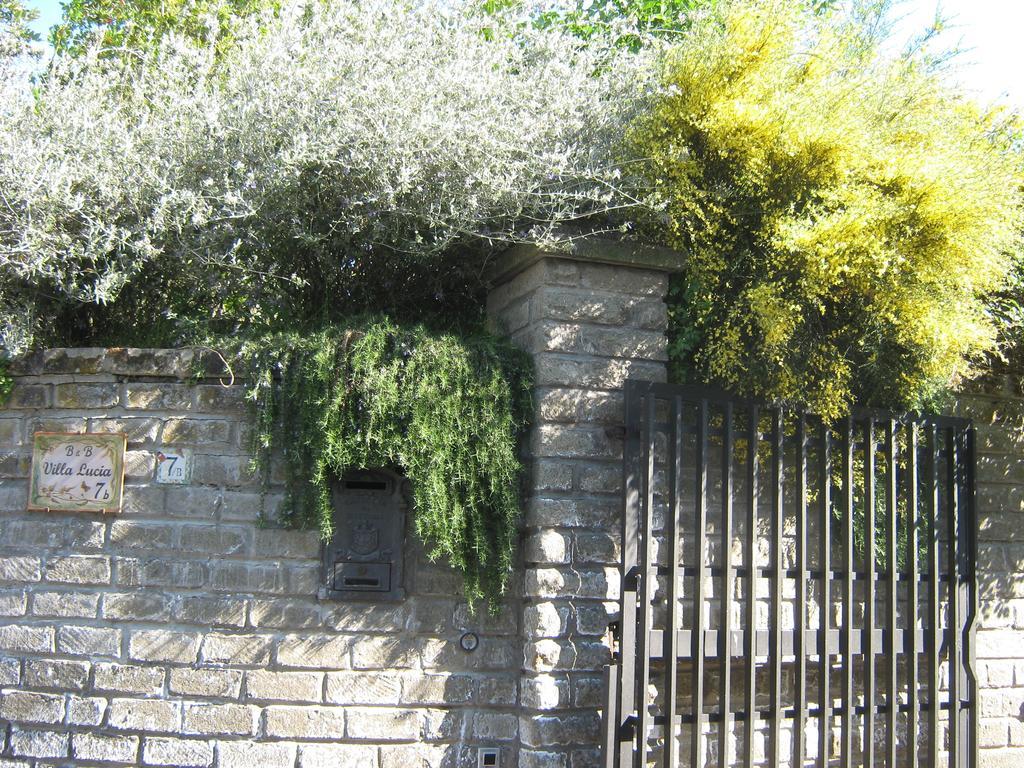 La Villa Di Lucia Viterbo Ruang foto